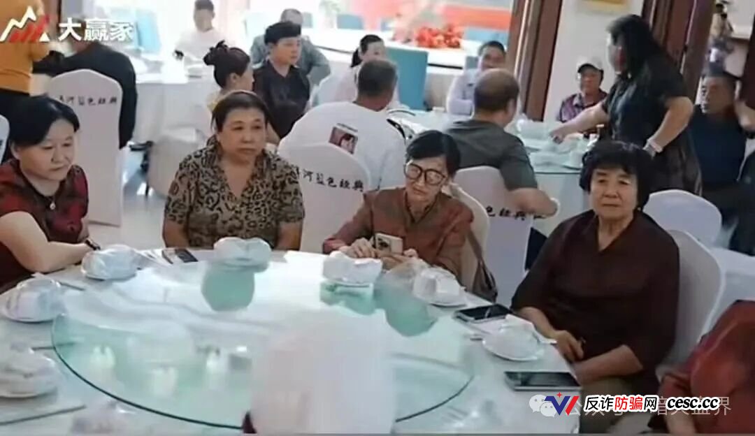 别装了!共同富裕大赢家底裤被扒光:章进宝团伙三进宫,线人曝园区水牢电棍,APP偷相册抢U,单割屠刀已落下!(9) 别装了!共同富裕大赢家底裤被扒光:章进宝团伙三进宫,线人曝园区水牢电棍,APP偷相册抢U,单割屠刀已落下!(9)